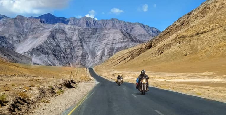 Menjelajah Himalaya Lewat Rute Srinagar ke Leh yang Penuh Keajaiban Alam