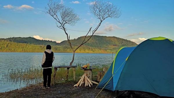 Sensasi Menginap di Alam Liar, Ini Pengalaman Camping di Danau Pangong yang Sulit Dilupakan